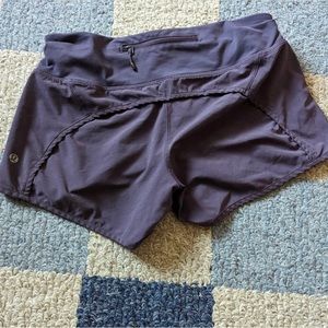 lululemon size 4